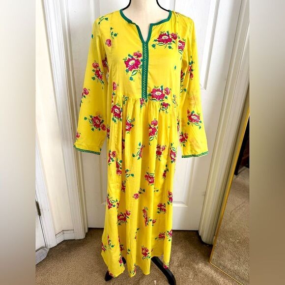 GENERATION PAKISTANI DESIGNER FLORAL DRESS - Picture 6 of 12